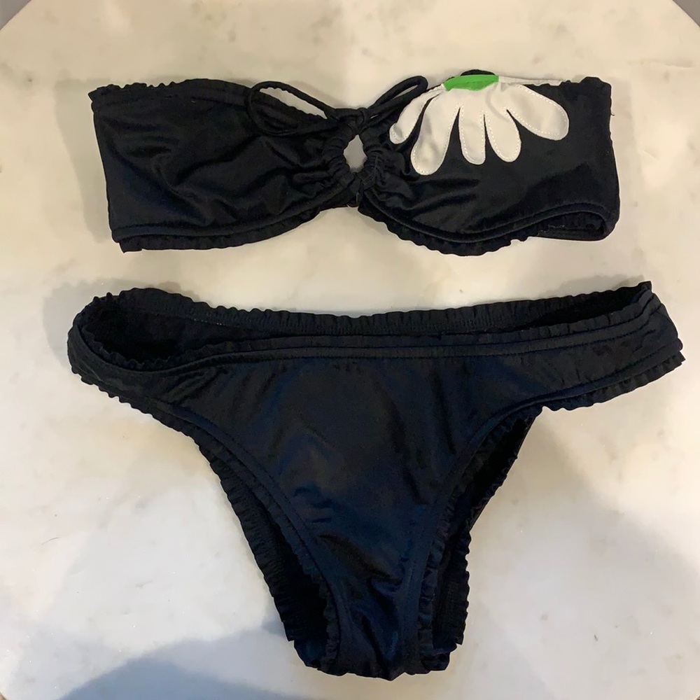 Raisins bandeau top bathing suit